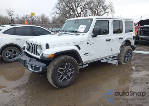 2025 Jeep Wrangler 4-Door Sahara 4X4 из США, поврежденный, VIN 1C4PJXEN0SW526282